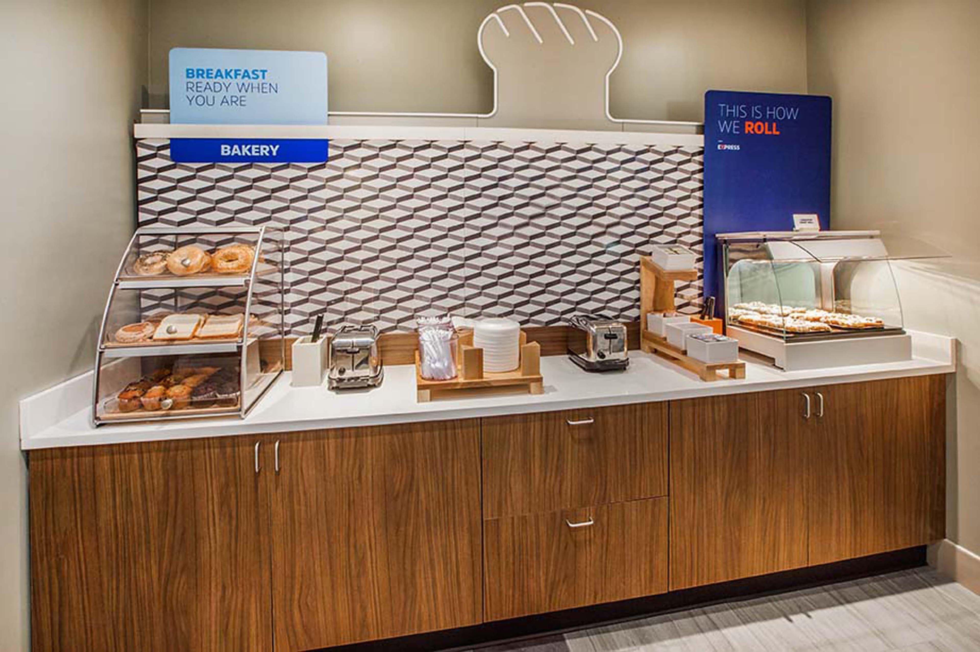Express And North By Ihg 3*