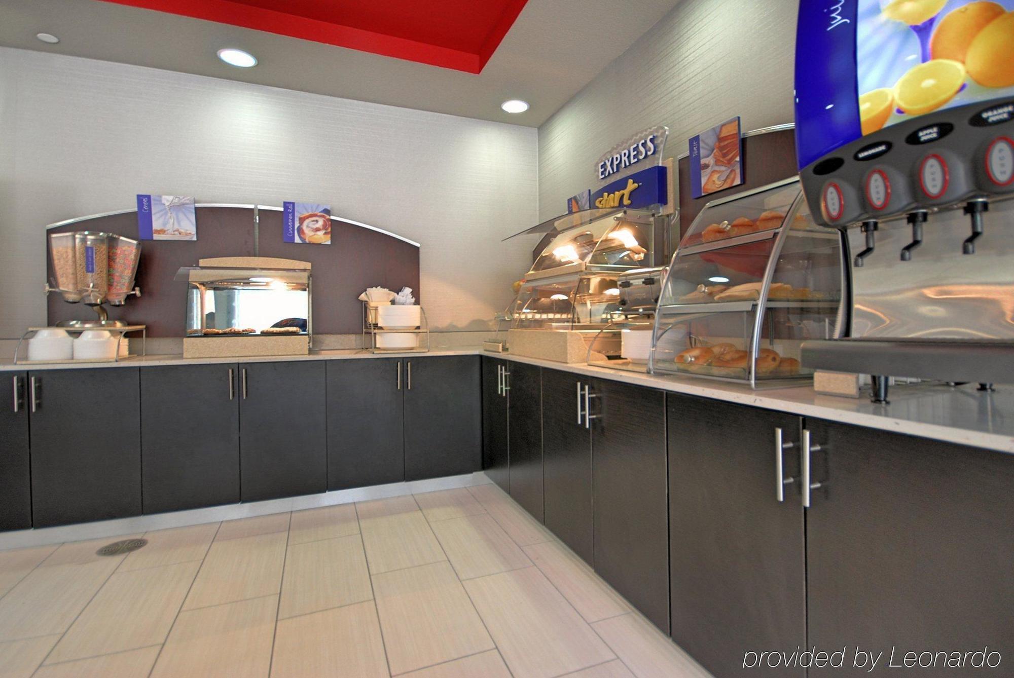 Express And North By Ihg Hotel 3*