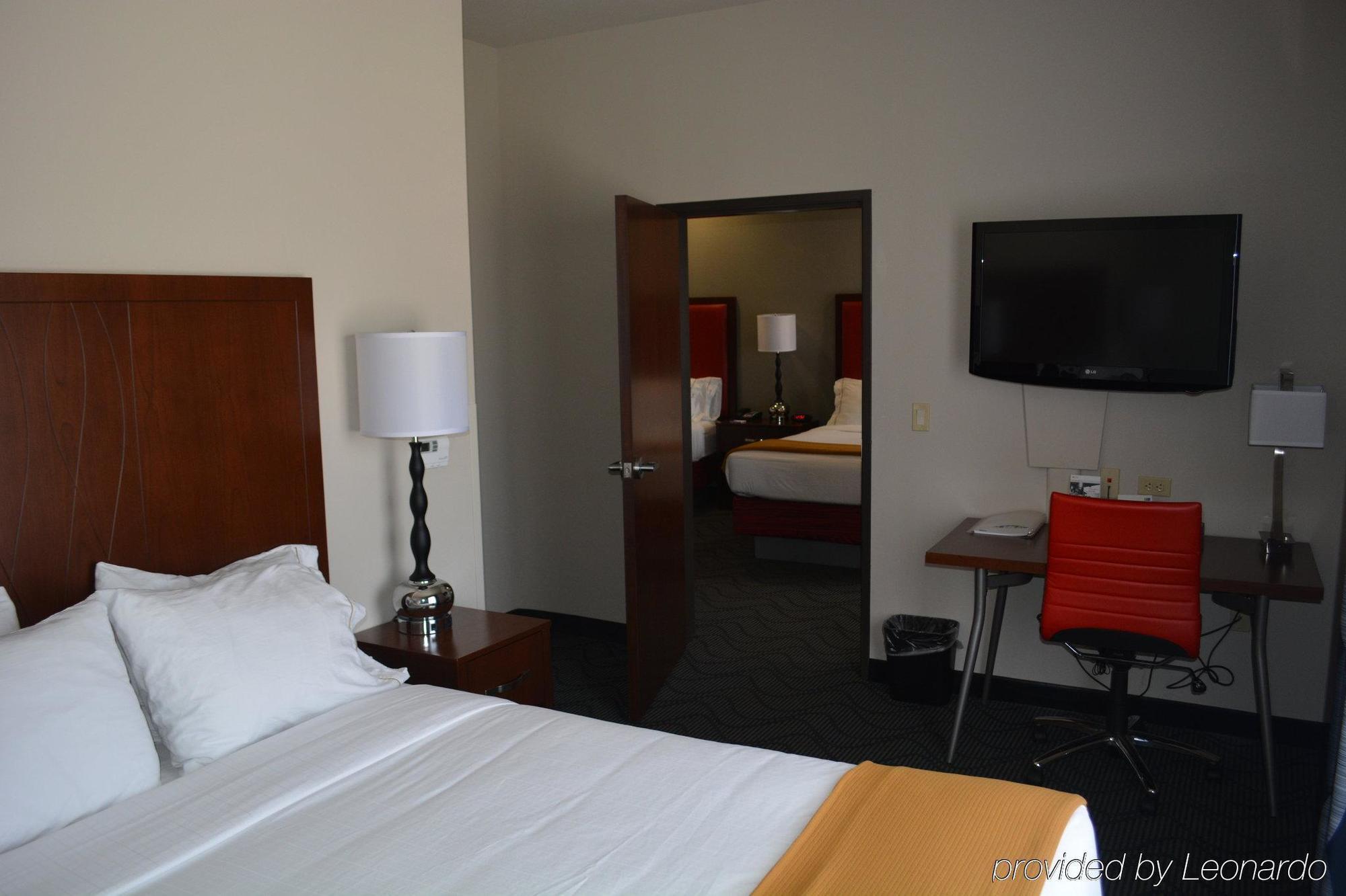 Express And North By Ihg Hotel Oklahoma City