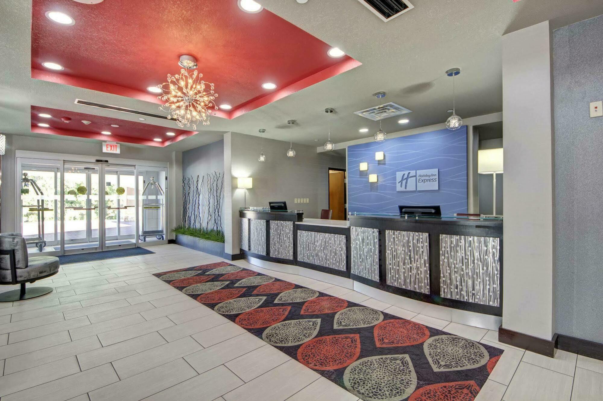 Hotel Express And North By Ihg